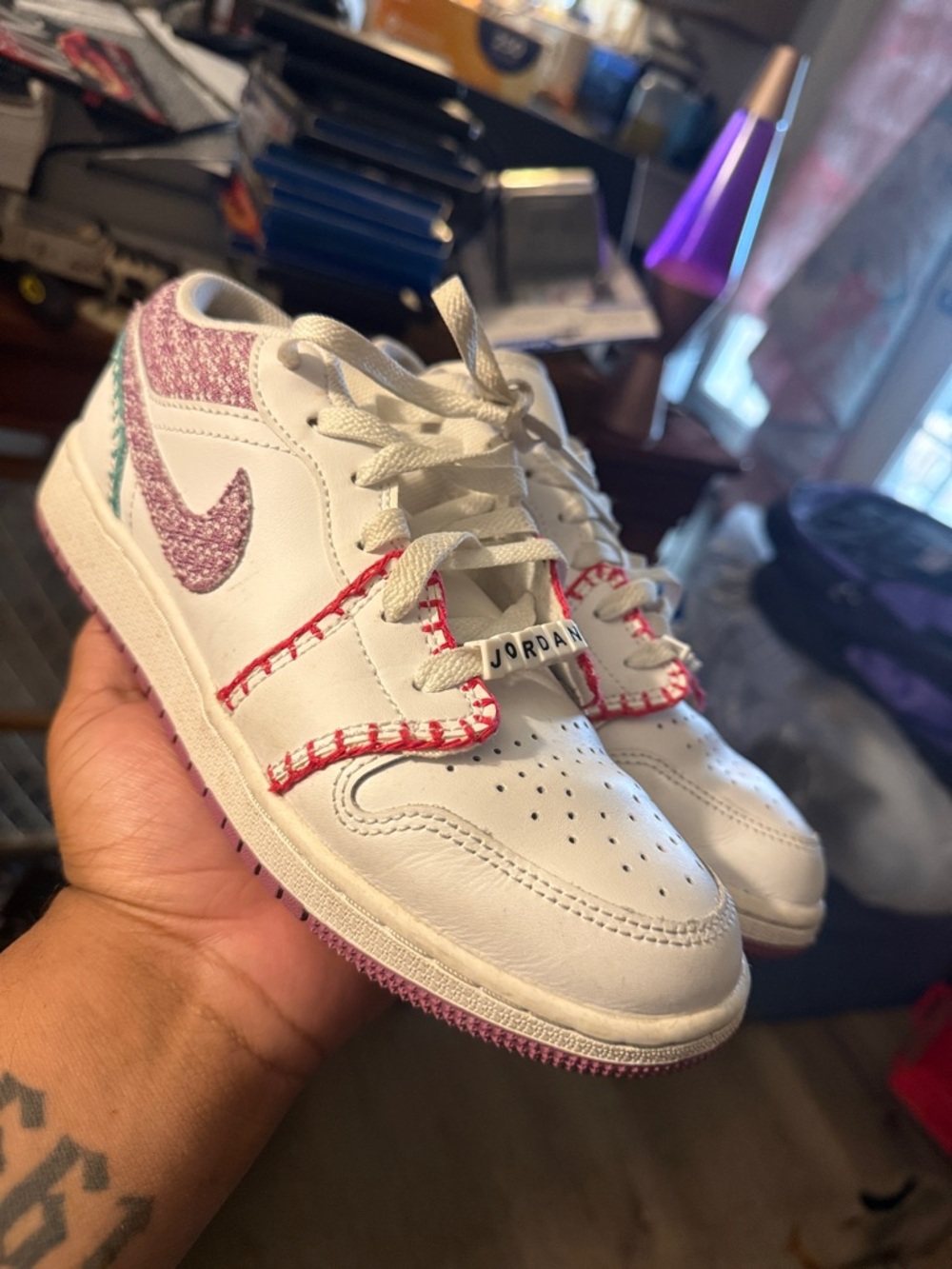 Air Jordan 1 Low SE GS Girls 6Y White Bordeaux Pink Teal DM9037-100